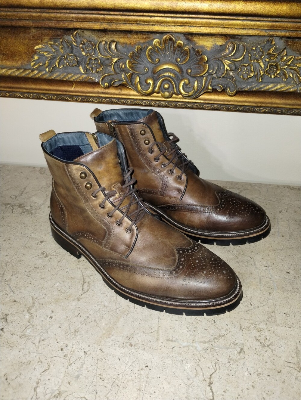 Men's Johnson& Murphy  Brown Leather Wingtip Lace-Up And Zip Up Boots.